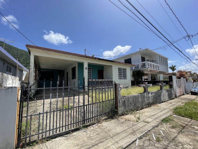 Urb. Mendez, Casa en Yabucoa