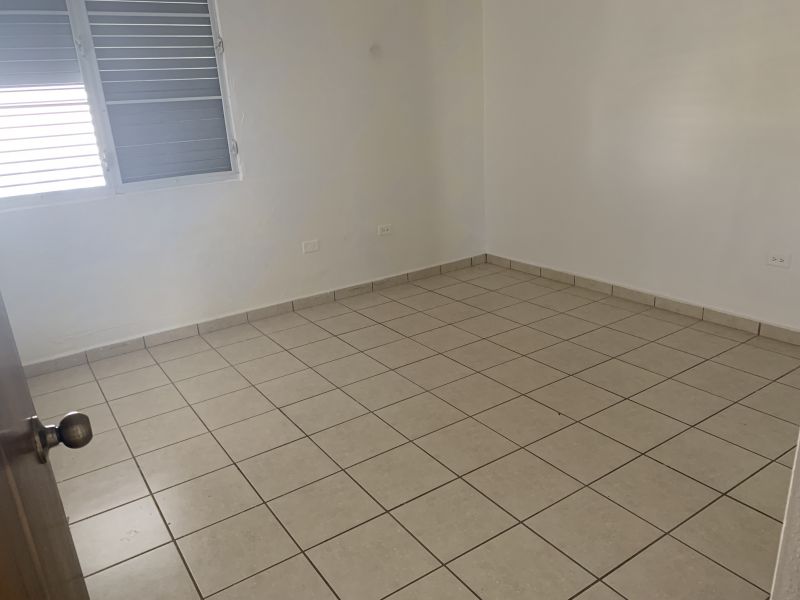 Urb. River Garden, Casa en Canovanas