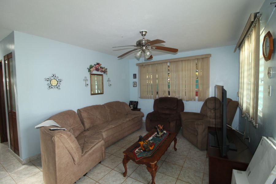 Bo. Quebradillas, Casa en Barranquitas