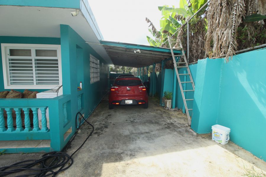 Bo. Quebradillas, Casa en Barranquitas