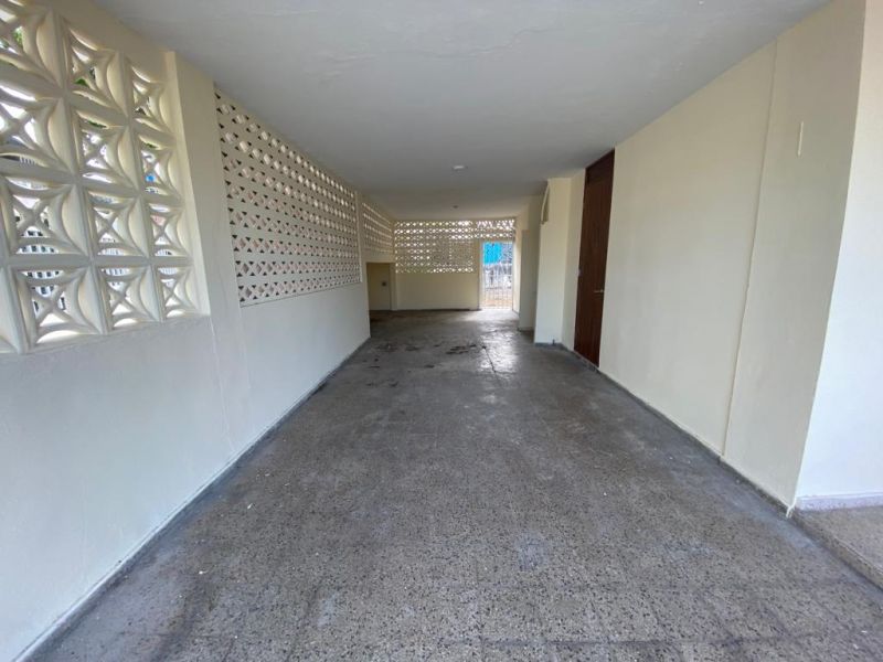 Urb. Lomas Verdes, Casa en Bayamón