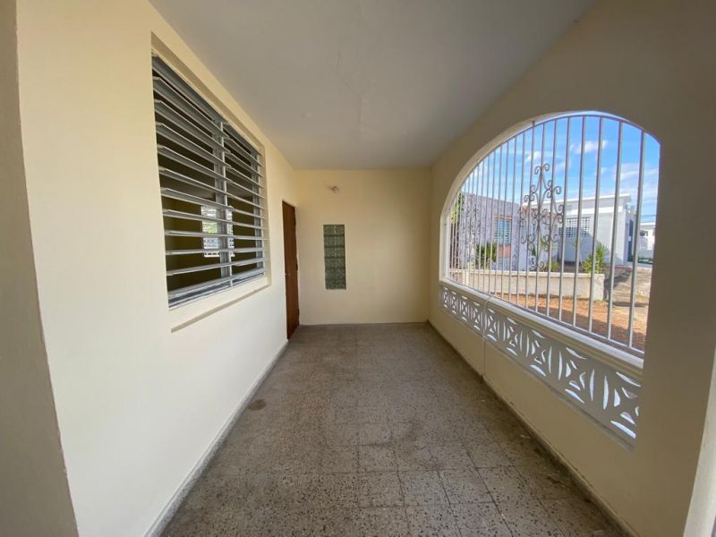 Urb. Lomas Verdes, Casa en Bayamón