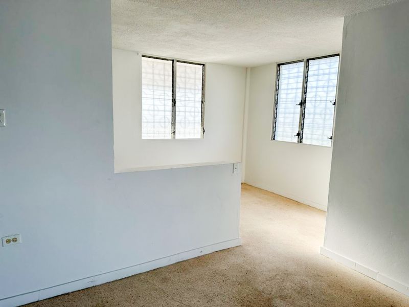 Urb. Santa Rosa, Casa en Bayamón