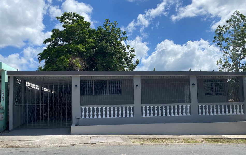 Urb lago alto casa en trujillo alto
