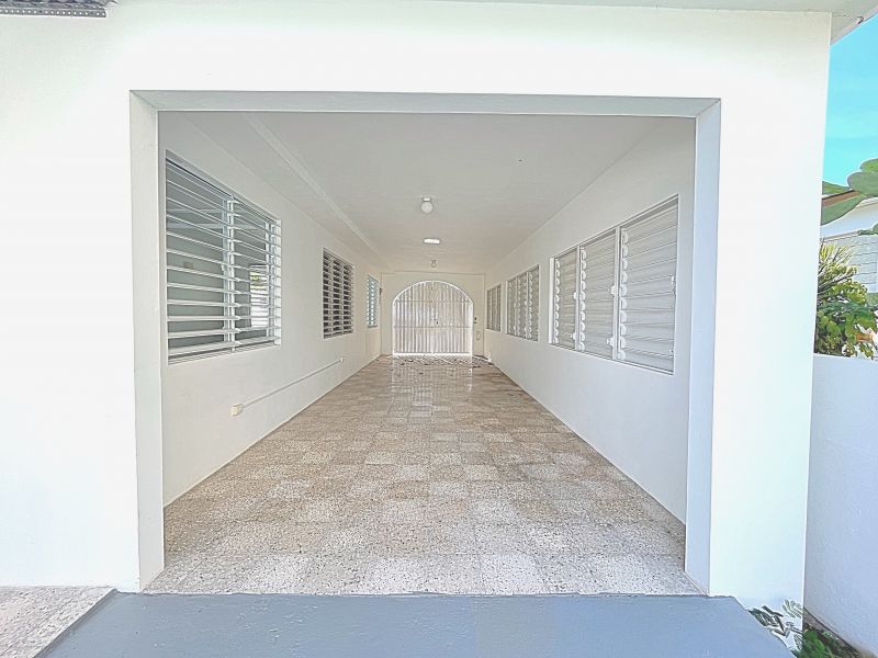 Urb. Stella, Casa en Rincón