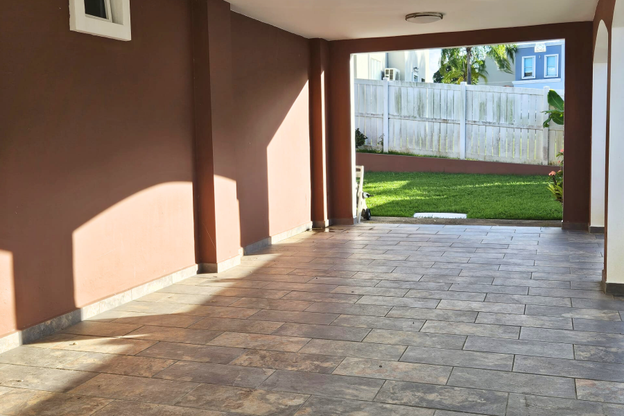 Urb. Las Palmas De Cerro Gordo, Casa en Vega Alta