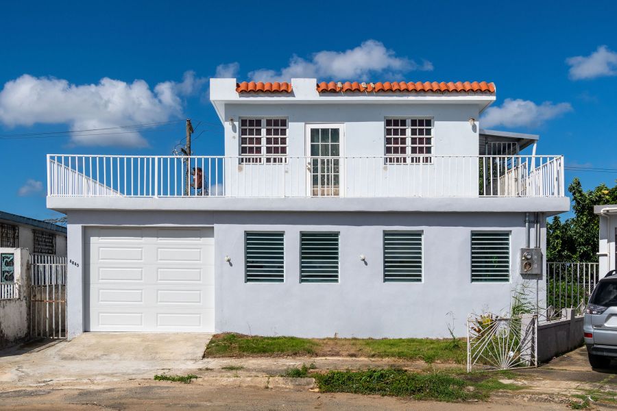 Urb. Lomas Verdes, Casa en Bayamón