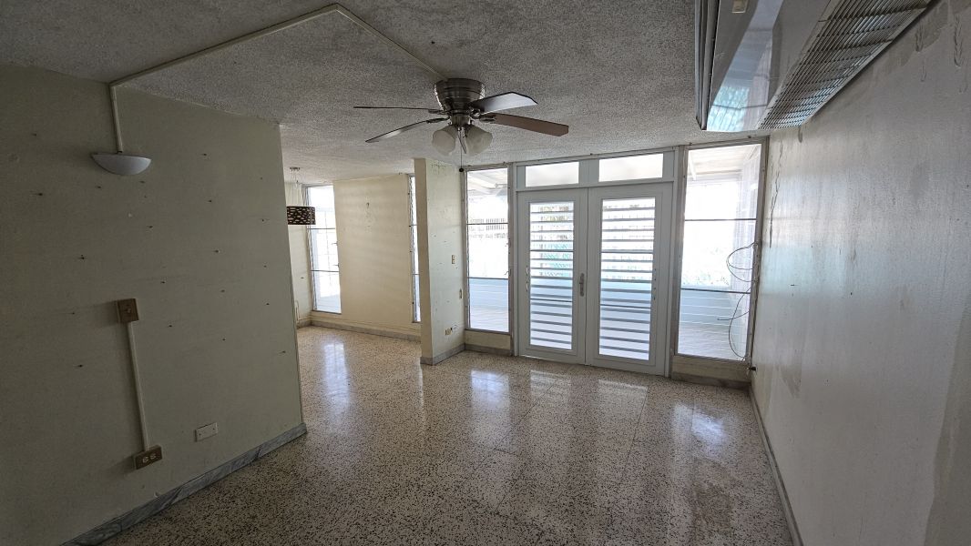 Urbanizacion Villa del Carmen, Casa en Ponce