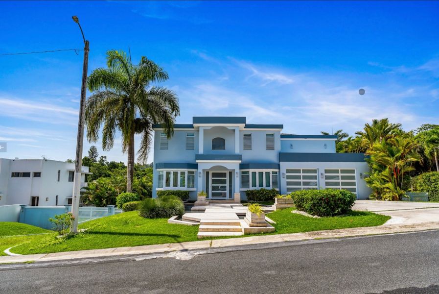 Urb. Valle Escondido Estates, Casa en Guaynabo