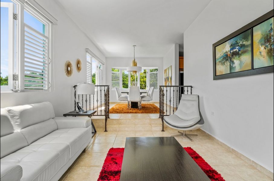 Urb. Valle Escondido Estates, Casa en Guaynabo