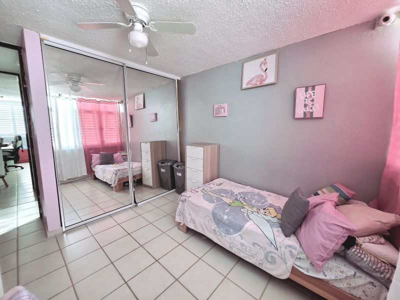 Urb Veredas 12 #206 Gurabo 00718 PR