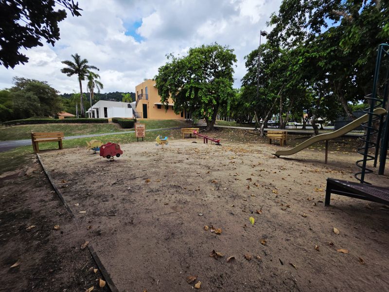 Urb Veredas 12 #206 Gurabo 00718 PR