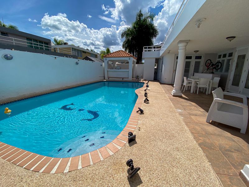 Urb Veredas 12 #206 Gurabo 00718 PR