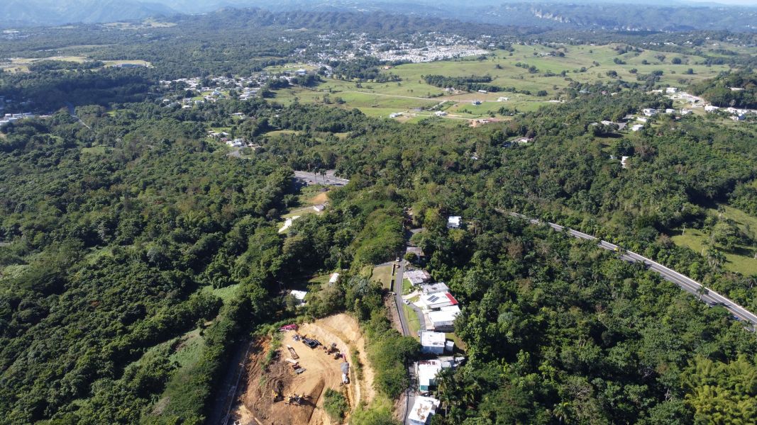 Carr 155 Km 56.9 Sector La Lomita Bo Franquez Morovis 00687 PR