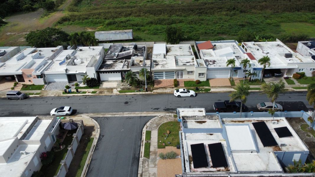 Urb Paseo De Santa Barbara #93 Calle Rubi Gurabo 00778 PR