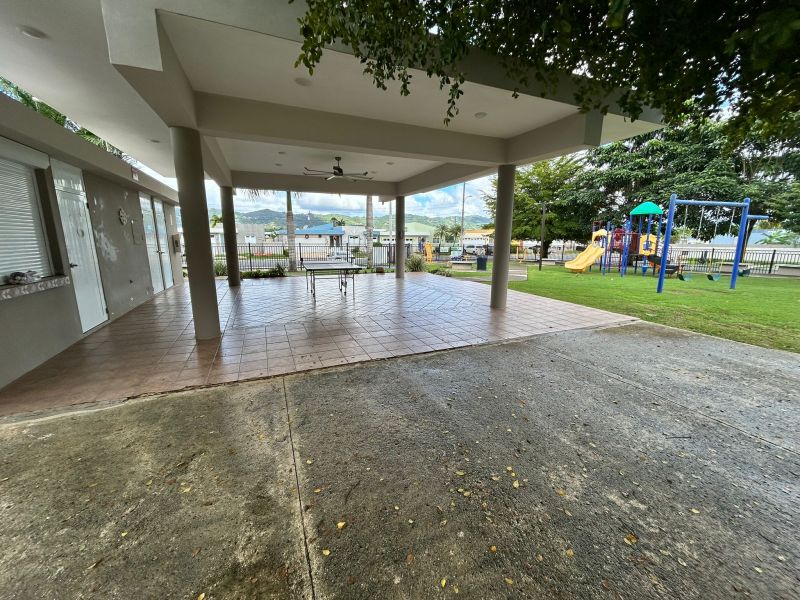 Urb Paseo De Santa Barbara #93 Calle Rubi Gurabo 00778 PR