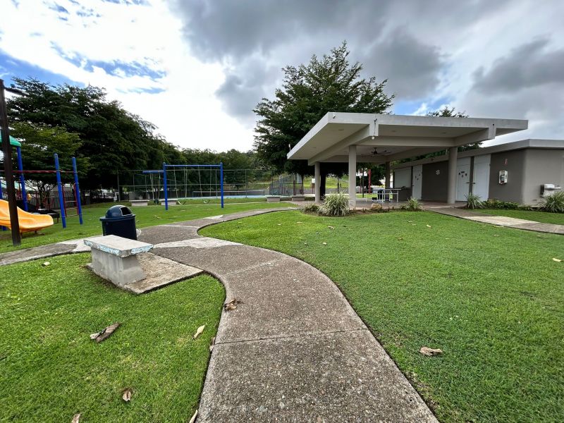 Urb Paseo De Santa Barbara #93 Calle Rubi Gurabo 00778 PR